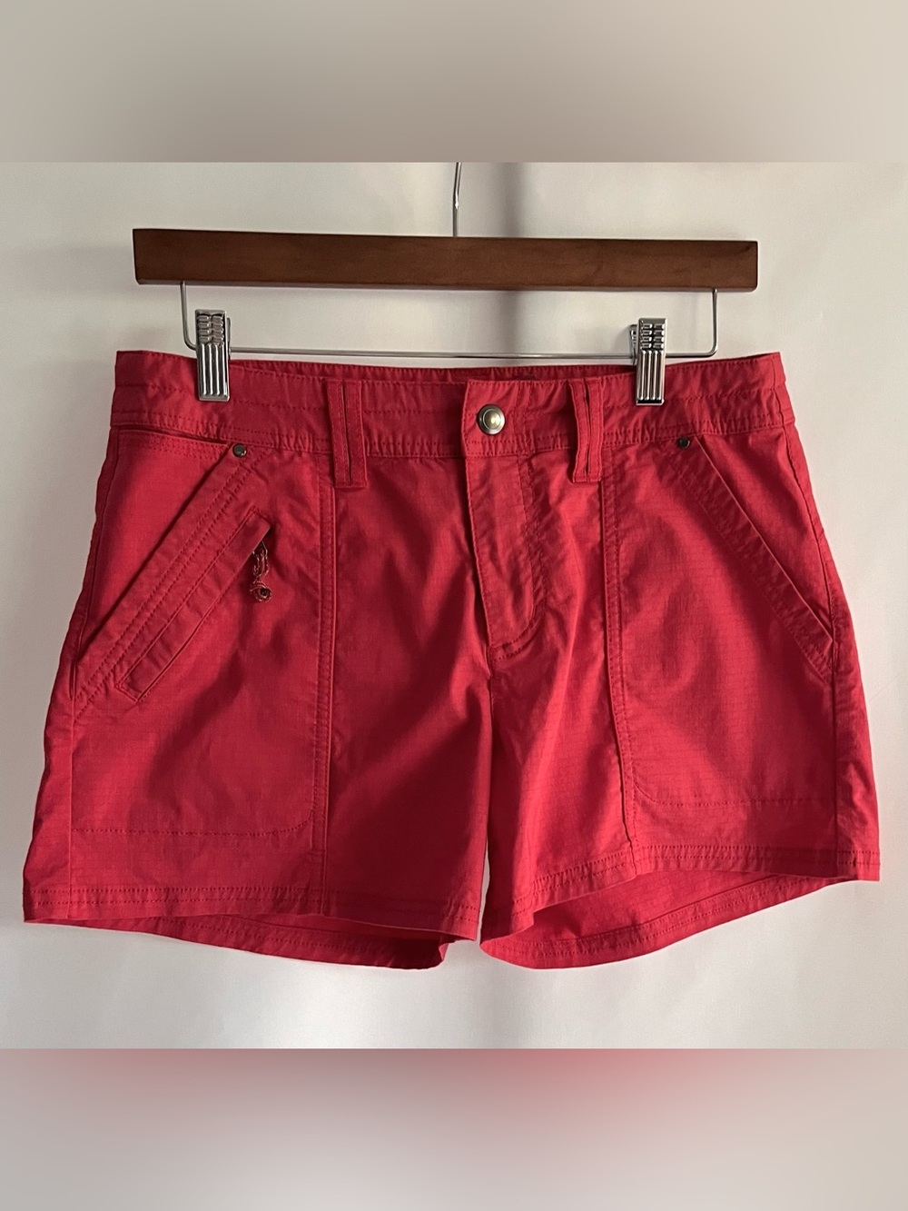 Title Nine Big B Women’s Ripstop Shorts Red Stretch Cotton Blend Hiking Travel 6